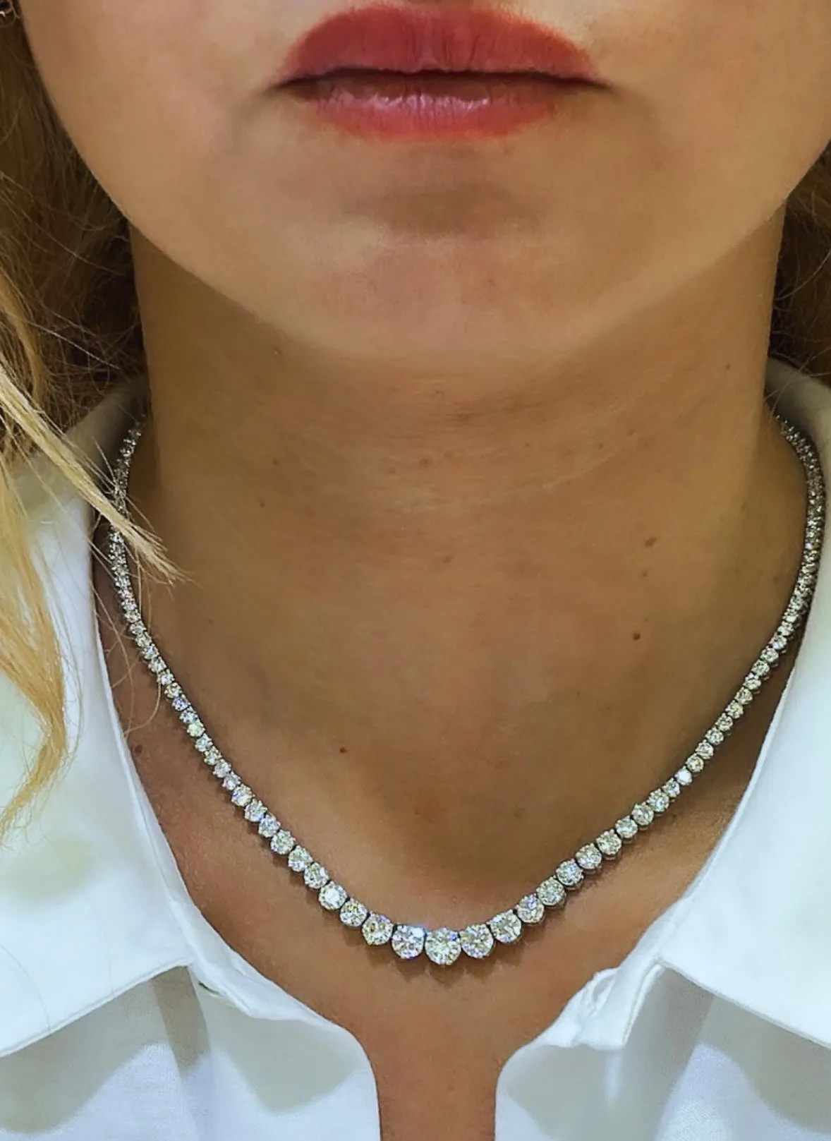 12.35ct tw Diamond Riviera Line Tennis Gradual Statement Necklace