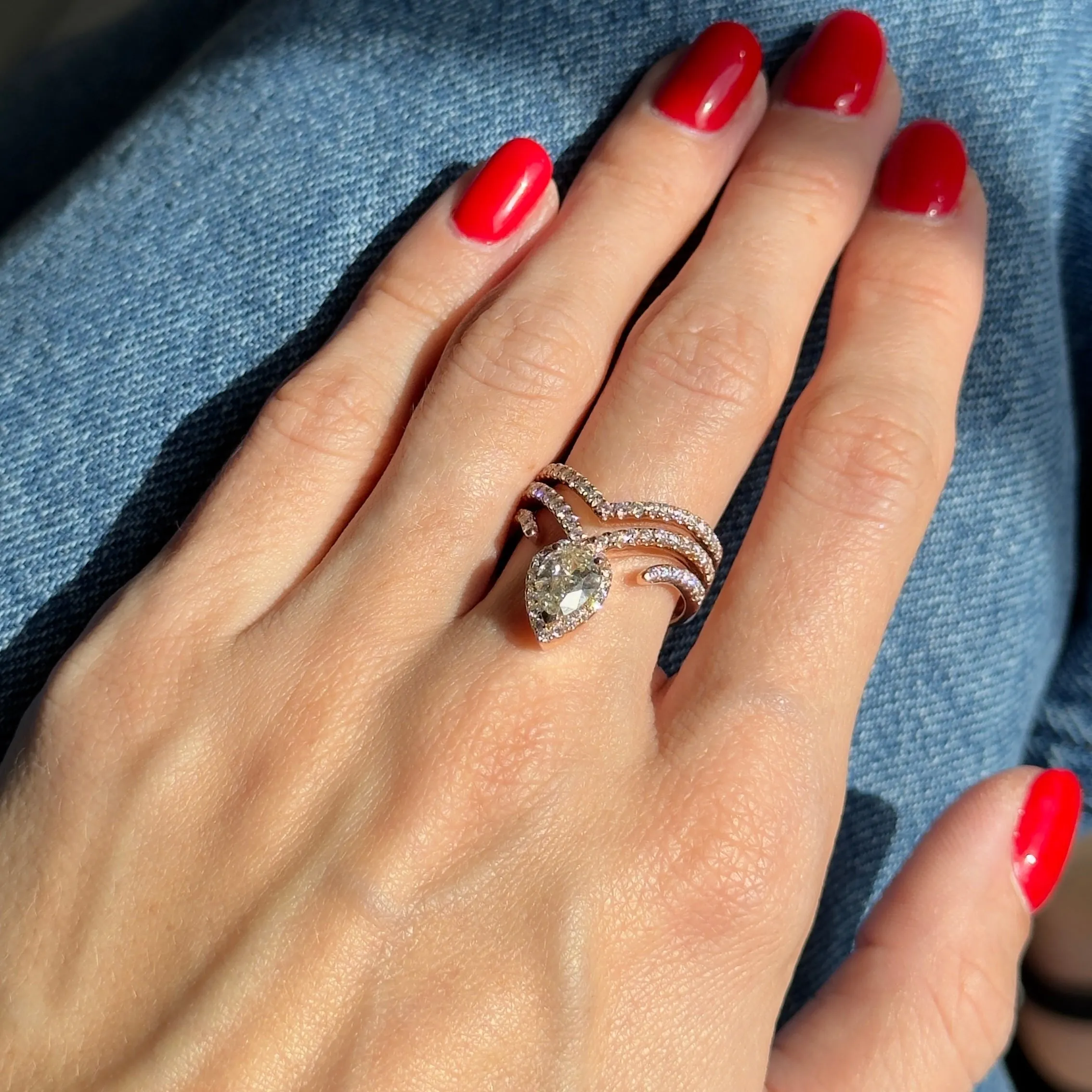 18K Rose Gold 0.96 Carat Pear Diamond Chevron Engagement Ring