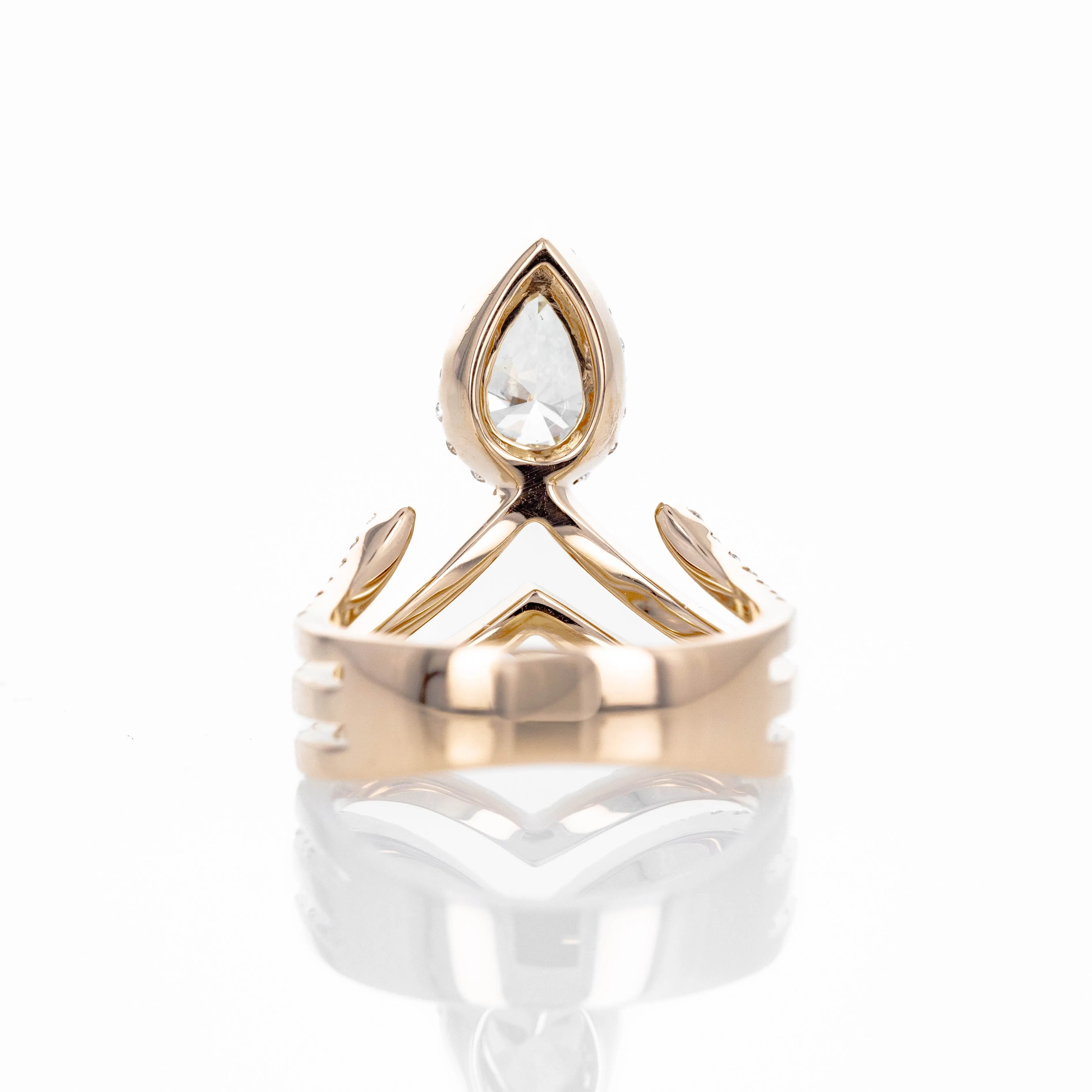 18K Rose Gold 0.96 Carat Pear Diamond Chevron Engagement Ring