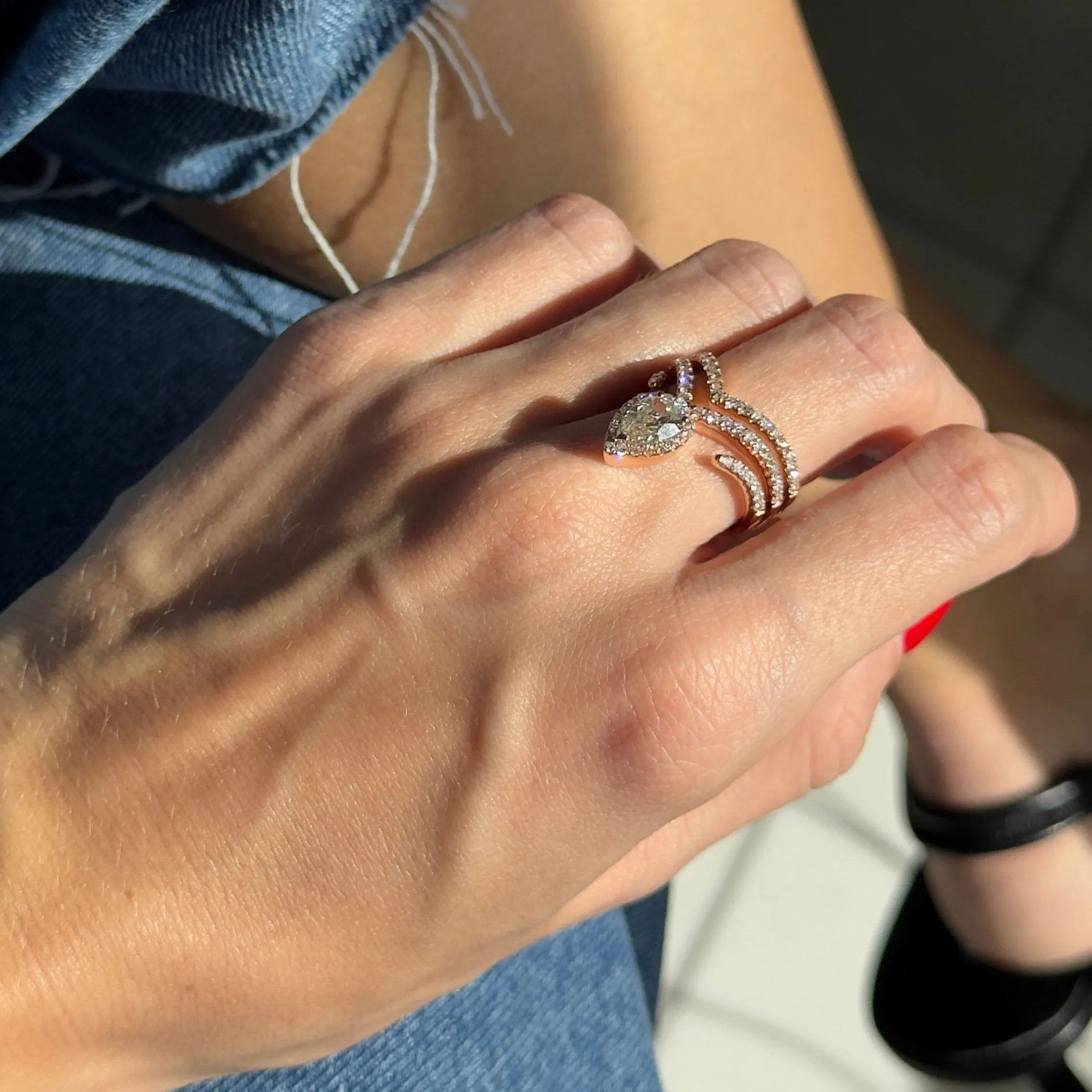 18K Rose Gold 0.96 Carat Pear Diamond Chevron Engagement Ring