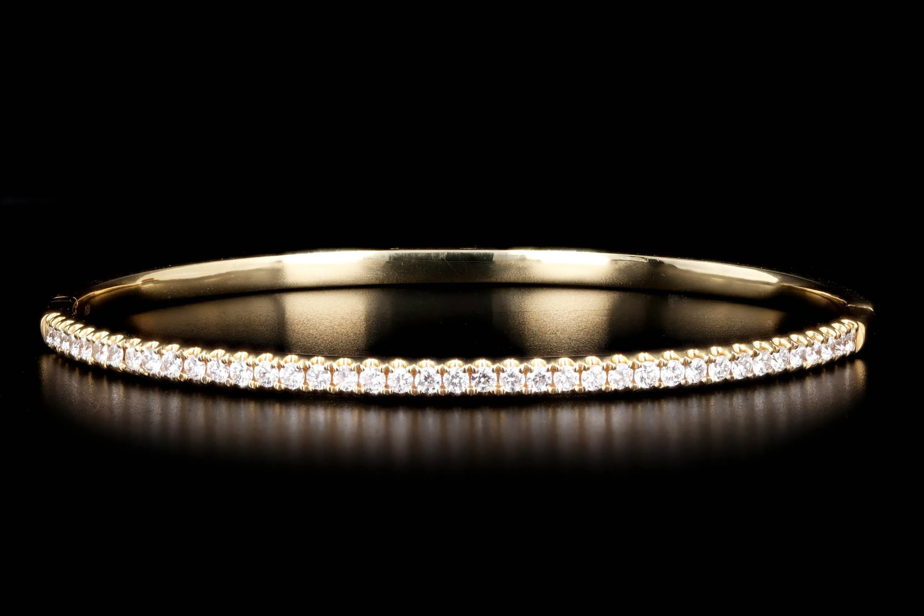 18K White, Yellow, or Rose 1.0 Carat Total Weight Round Diamond Bangle