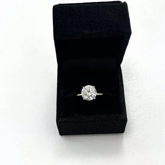 3/4 Carat Round Cut Diamond - D SI1 - 0.73ct - 211138