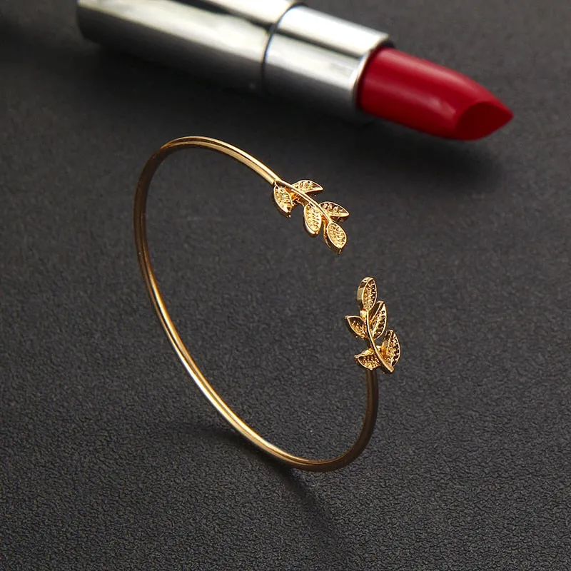 4 Piece Good Luck Charm Bracelets