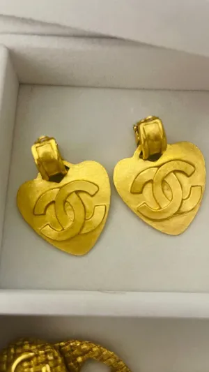 Chanel Dangle Heart 95P 24kt Gold Earrings