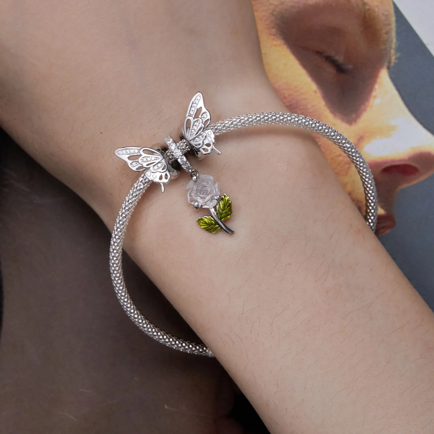 Colour Changing Rose Pendant Charm