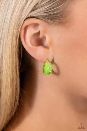 Cover PEARL - Green - Acrylic with White Pearl Paparazzi Hoop Earrings