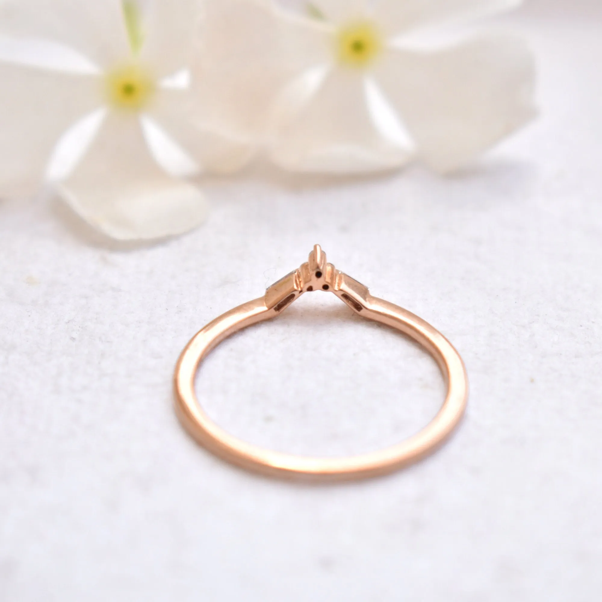 Dainty Chevron Nesting Ring With Round Baguette Diamond