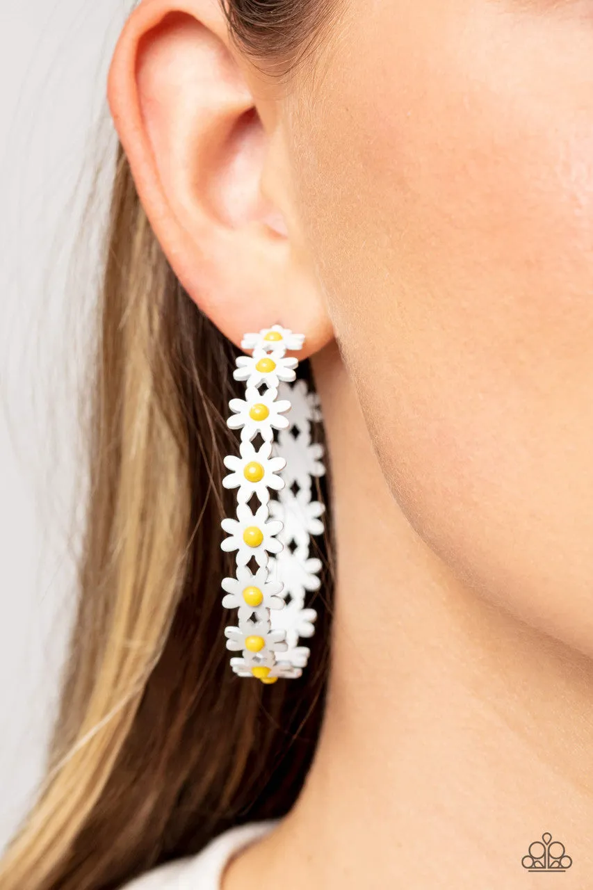 Daisy Disposition - White - Flower Paparazzi Hoop Earrings