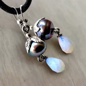 Dangle Black Pearl Leaves Earrings - All Night Long.