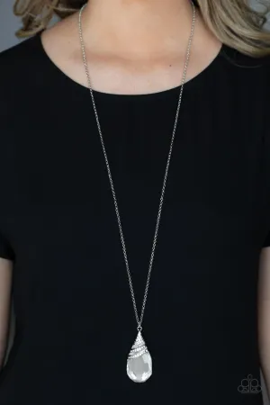 Demandingly Diva White Paparazzi Necklace