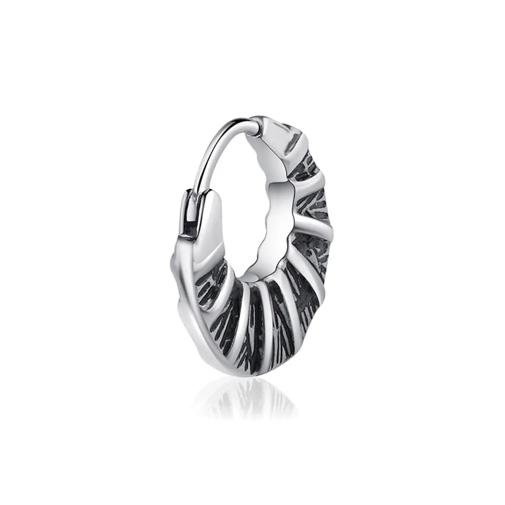 Distinctive Retro Metal Hoop Earrings for Stylish Men