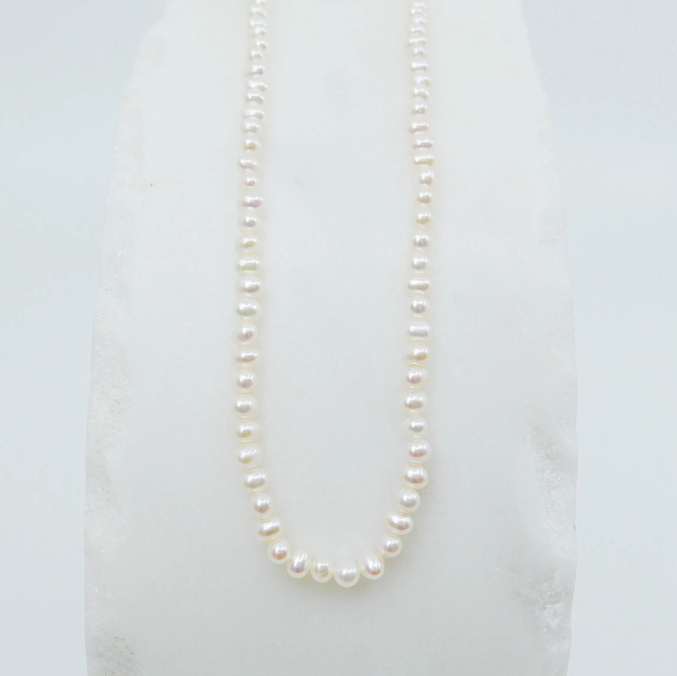 Emma Pearl Choker