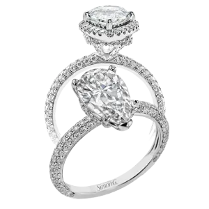 Engagement Ring in 18k Gold with Diamonds