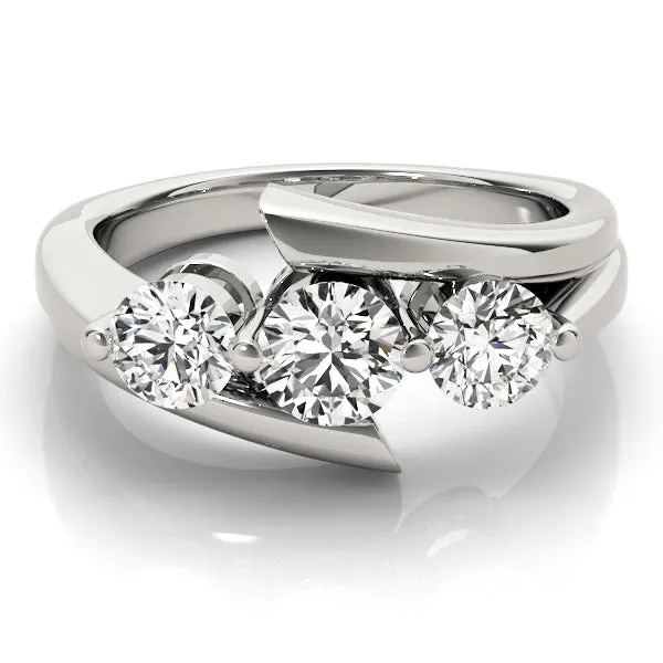 Engagement Rings 3 Stone Round - TN82956