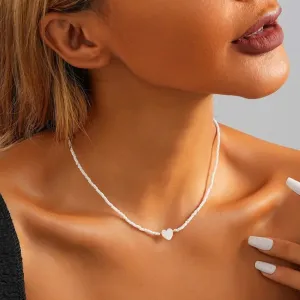 Fashion Choker Necklace for Girl Women White Seed Beads Necklace with Shell Love Heart Pendant Trendy Neck