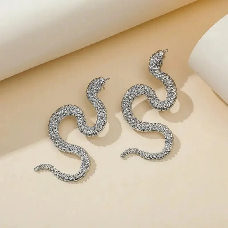 Fashion Metal Snake Earrings - Exquisite Zodiac Design
