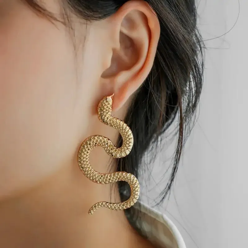 Fashion Metal Snake Earrings - Exquisite Zodiac Design
