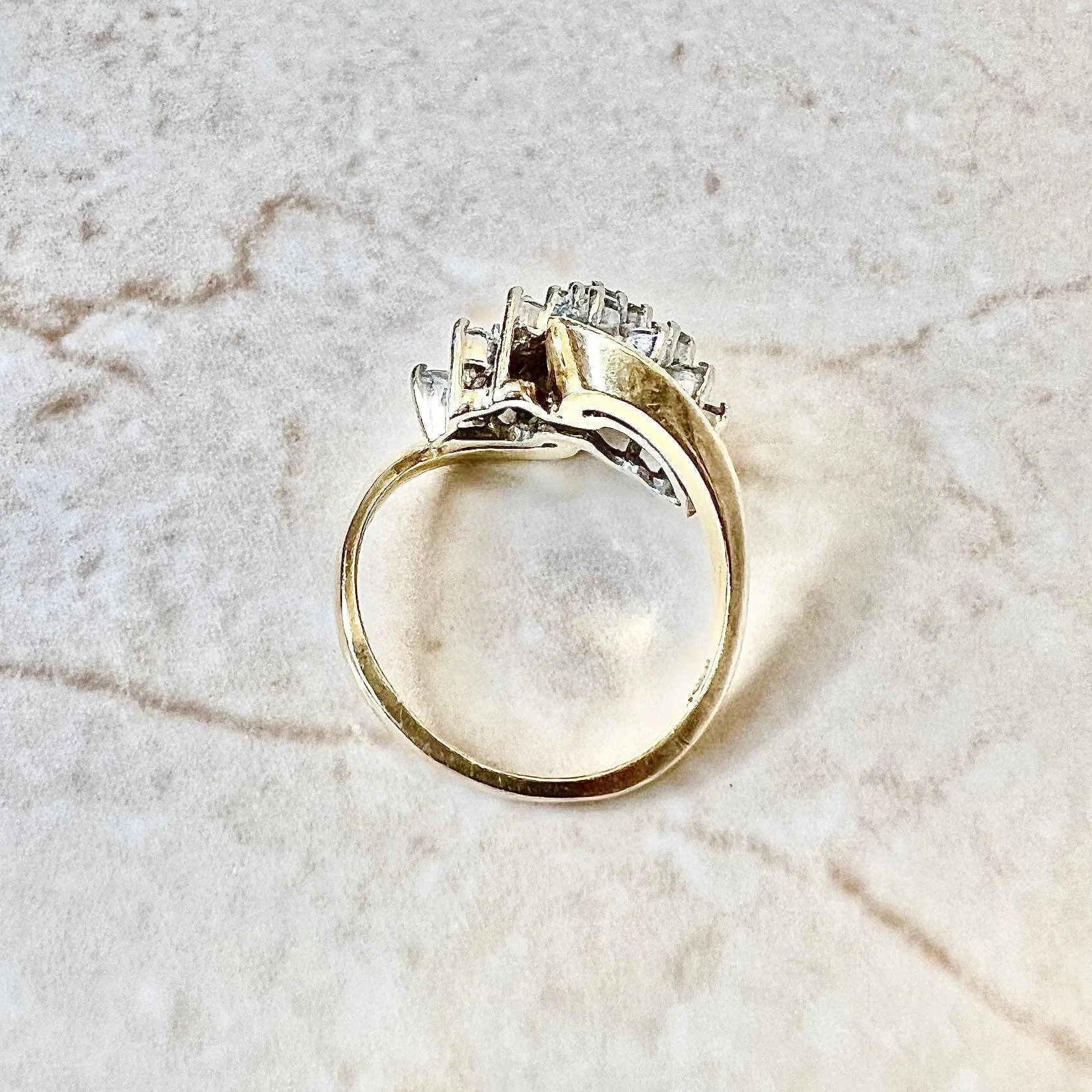 Fine Vintage 14 Karat Yellow & White Gold 1.35 Carat Diamond Cluster Ring