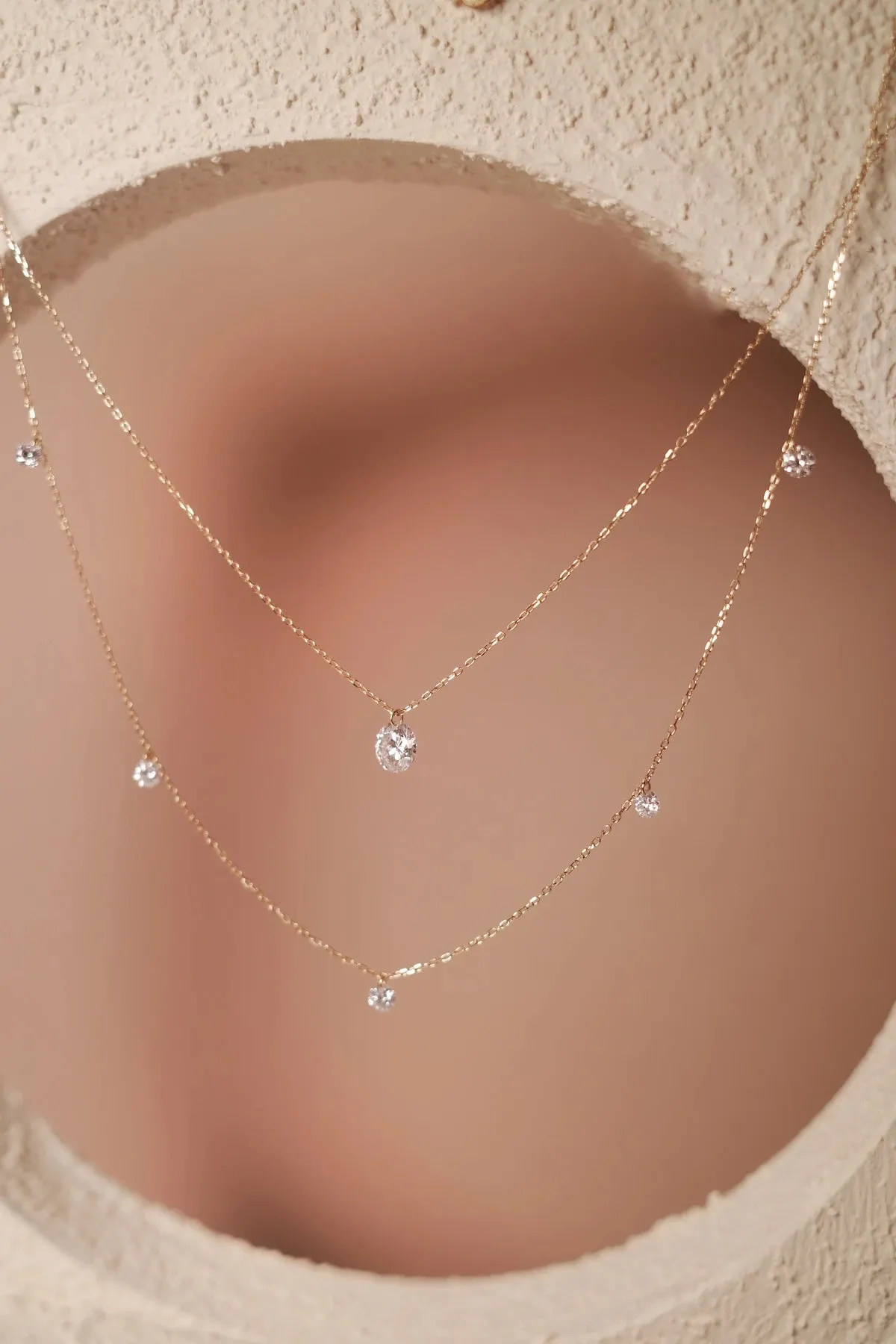 Five Floating-Diamonds Necklace