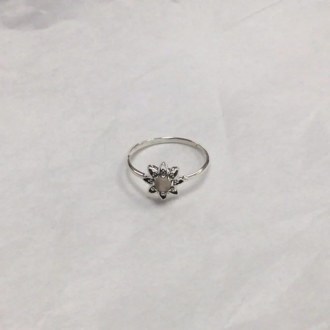 Flower Gemstone Ring