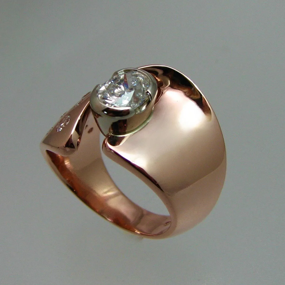 Fold Ring w/Center Gemstone