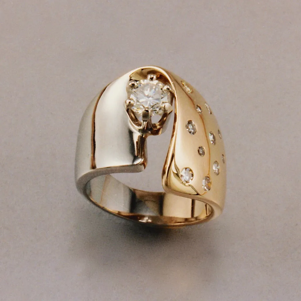 Fold Ring w/Center Gemstone