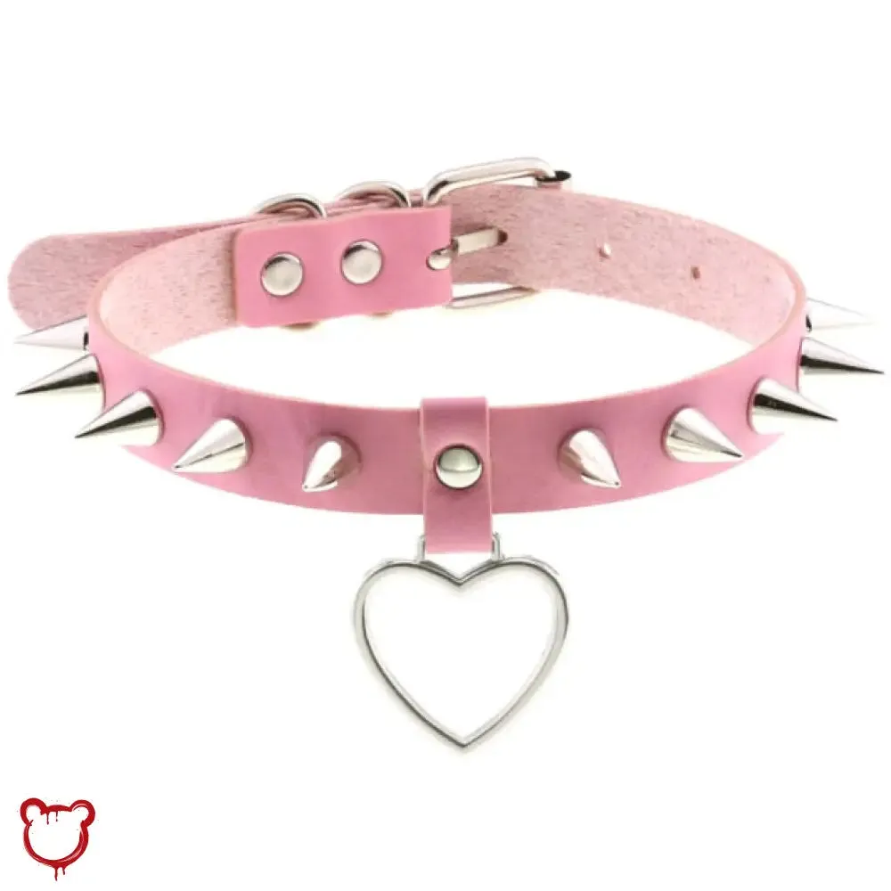 Furious Heart Choker in Black