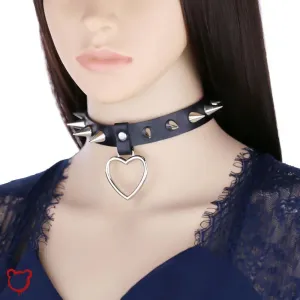 Furious Heart Choker in Black