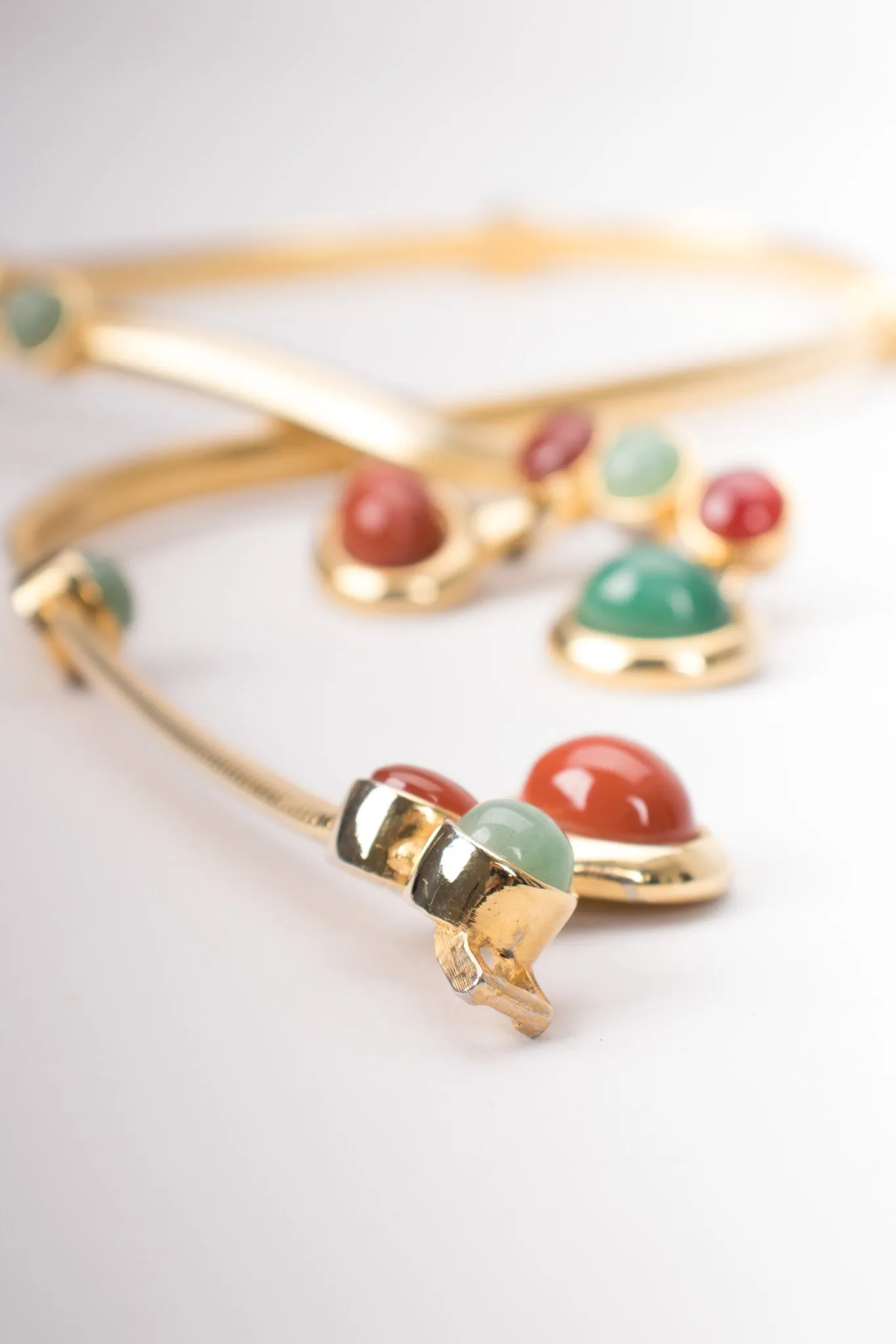 Gemstone Teardrop Belt