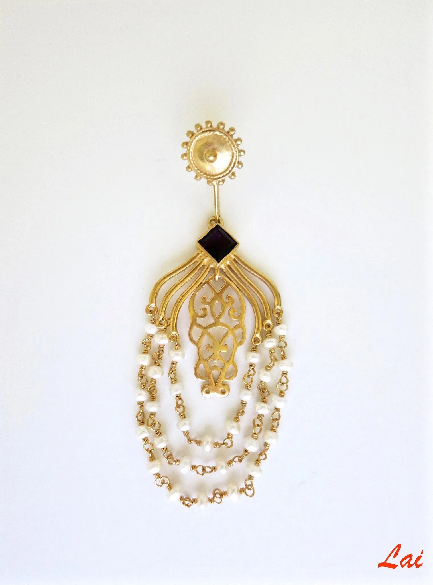 Gold-plated, draping pearls chandelier earrings