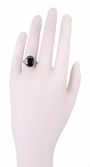 Gothic Filigree Black Onyx Claw Ring in Sterling Silver - Art Deco Engraved