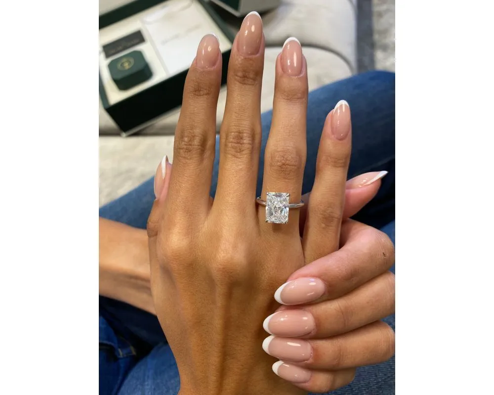 Marisol Solitaire Diamond Engagement Ring, White Gold 18K