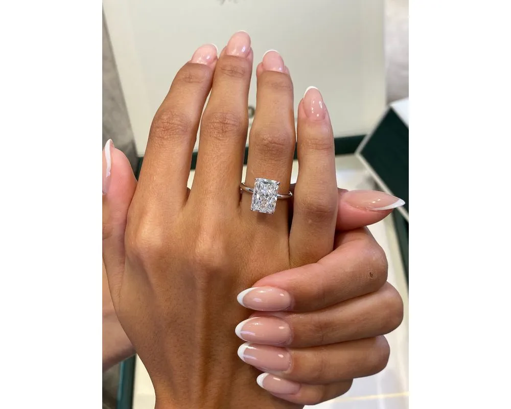 Marisol Solitaire Diamond Engagement Ring, White Gold 18K