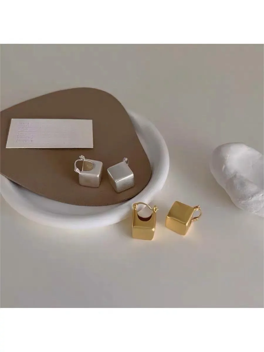 Matte Square Hoop Earrings | Fair and Square