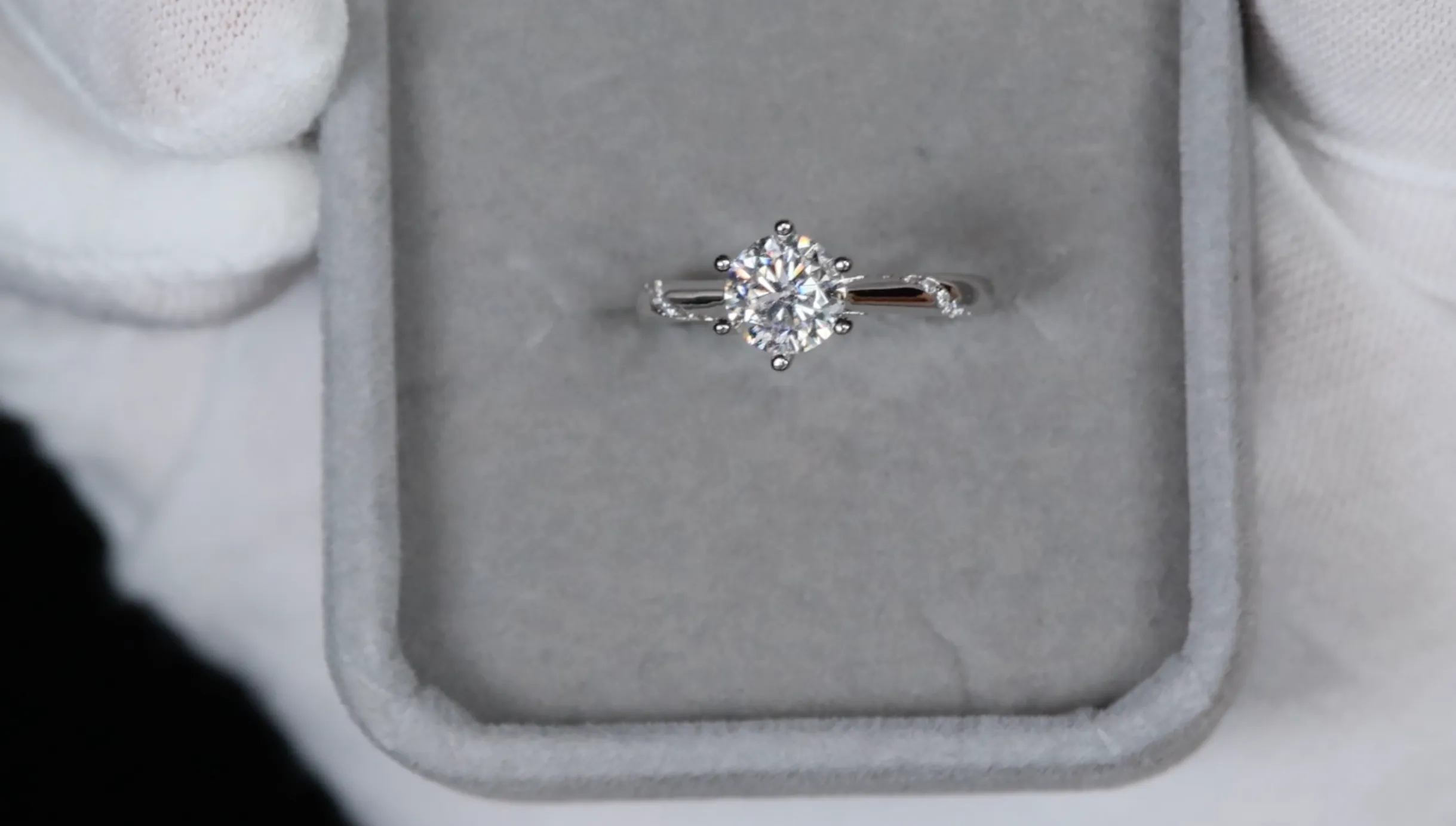 Moissanite Diamond Engagement Ring | Womens Lab Grown Diamond Engagement Ring
