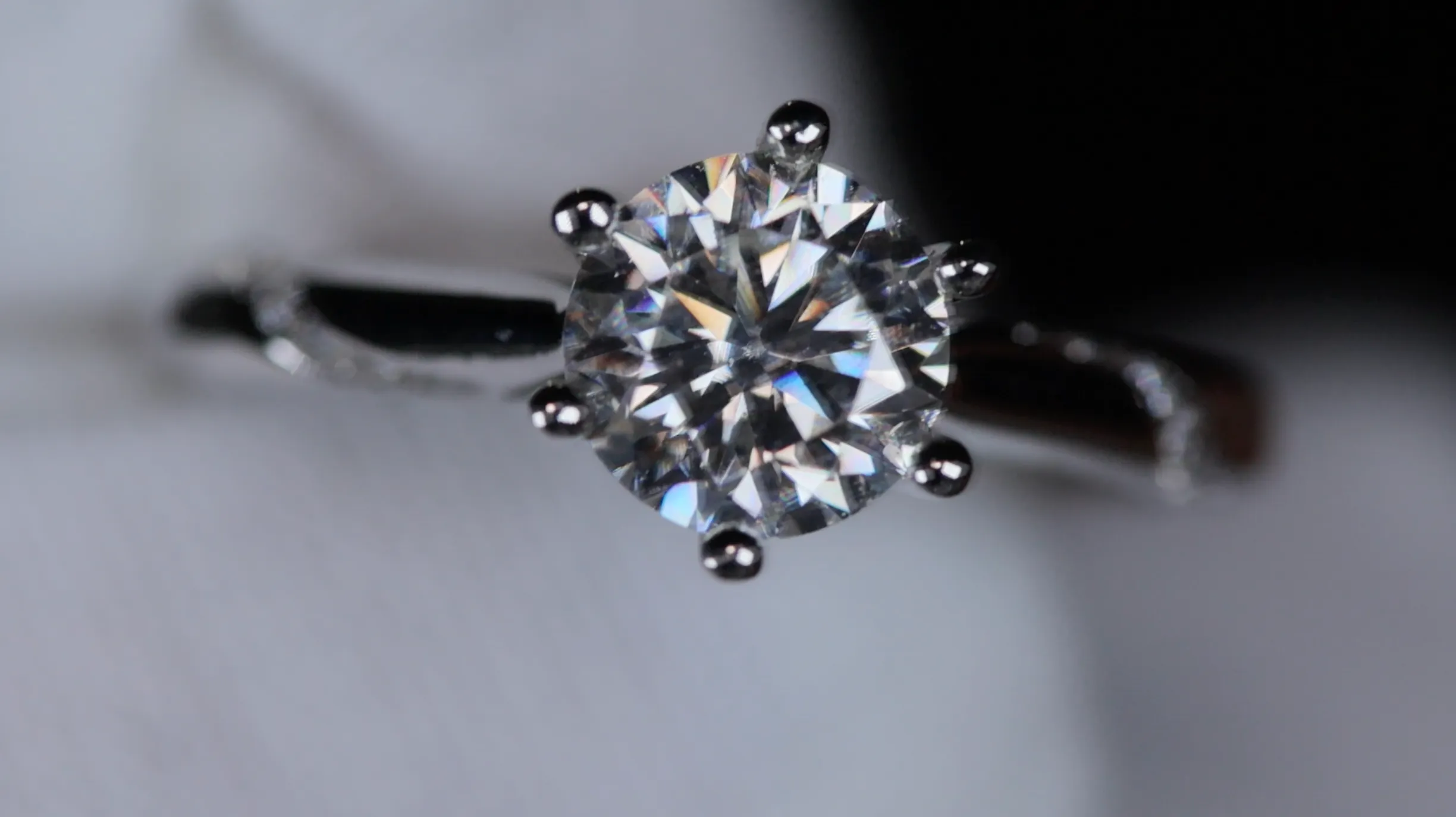 Moissanite Diamond Engagement Ring | Womens Lab Grown Diamond Engagement Ring