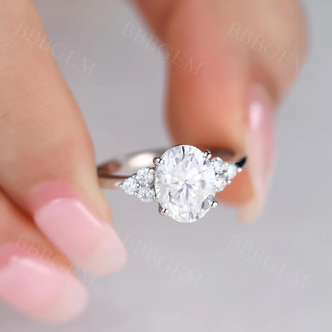 Moissanite Engagement ring Oval Yellow Gold 5x7mm Moissanite Wedding Ring 0.9-1 carat gemstone with Diamond Bridal Ring 14K/18K