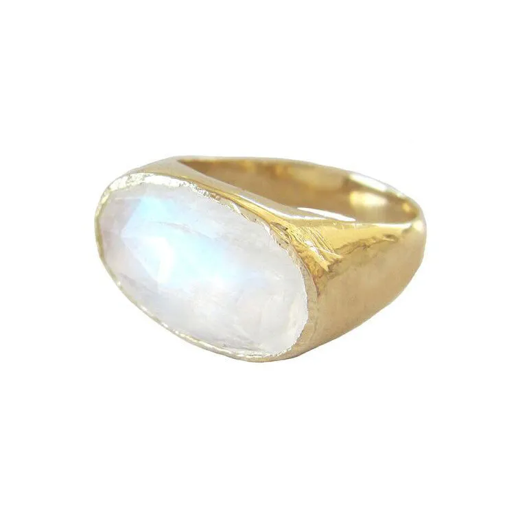 Moonbeam Ring