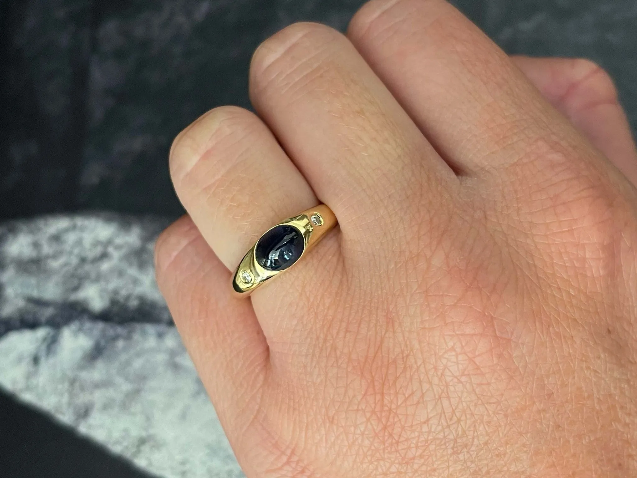 Oval Cabochon Blue Sapphire Diamond Ring in 18k Yellow Gold