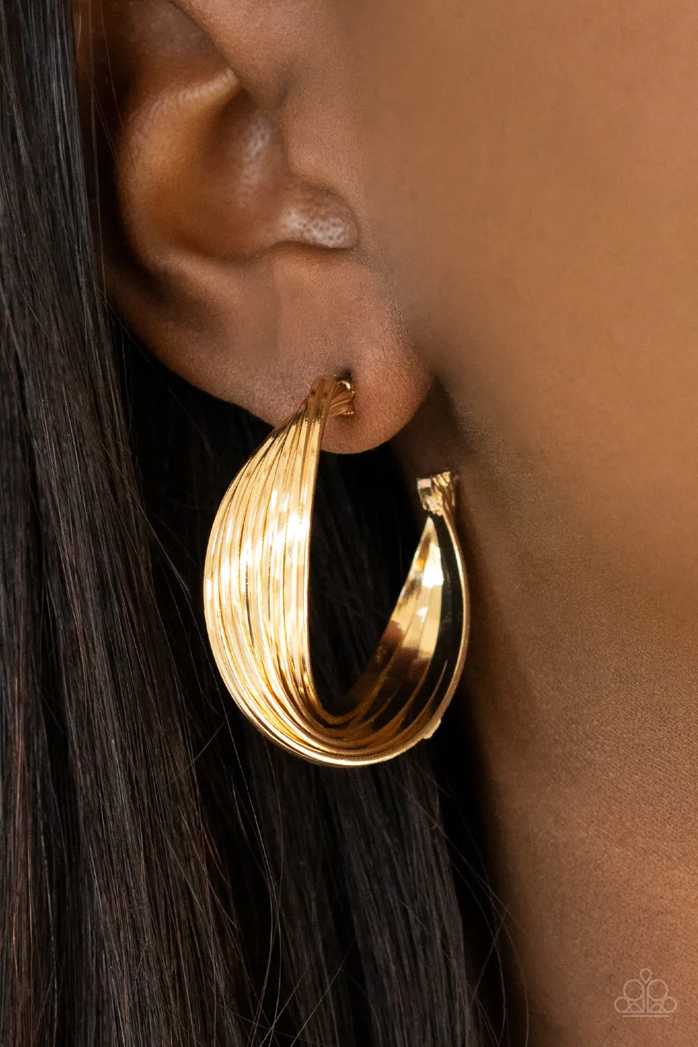 Paparazzi Curves In All The Right Places - Gold Earrings