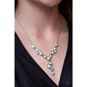 Paparazzi Five-Star Starlet - White Necklace