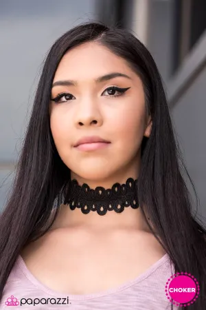 Paparazzi - Vixen Vogue - Black Vintage Choker