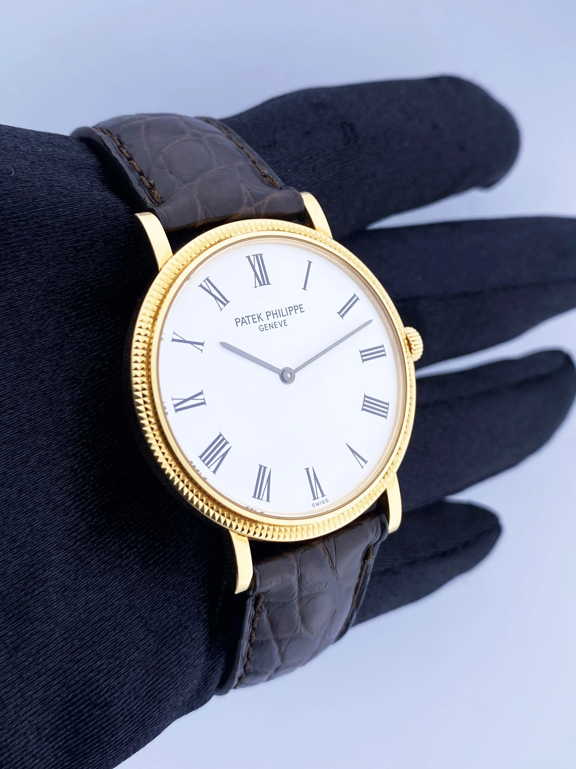 Patek Philippe Calatrava  5120J 18K Yellow Gold Mens Watch Box Papers