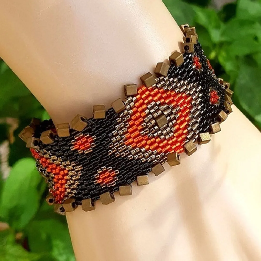 Pattern - Bracelet MOLONO