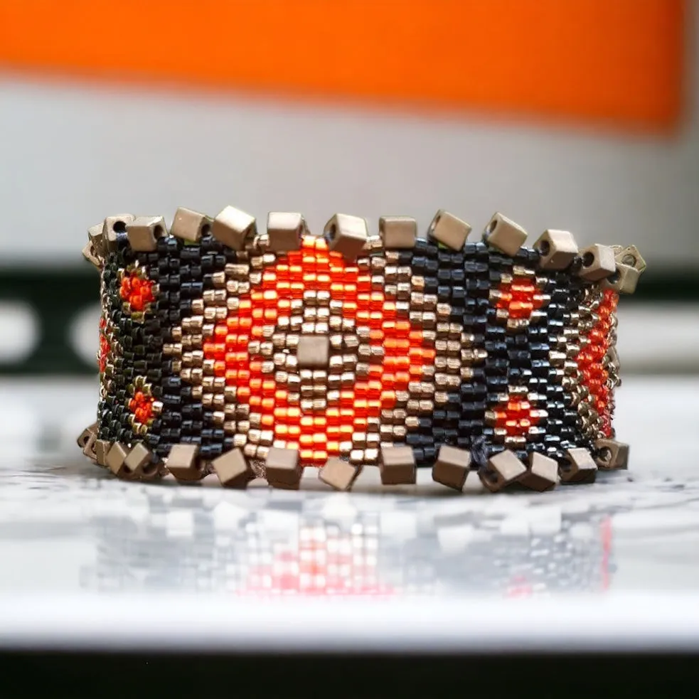 Pattern - Bracelet MOLONO