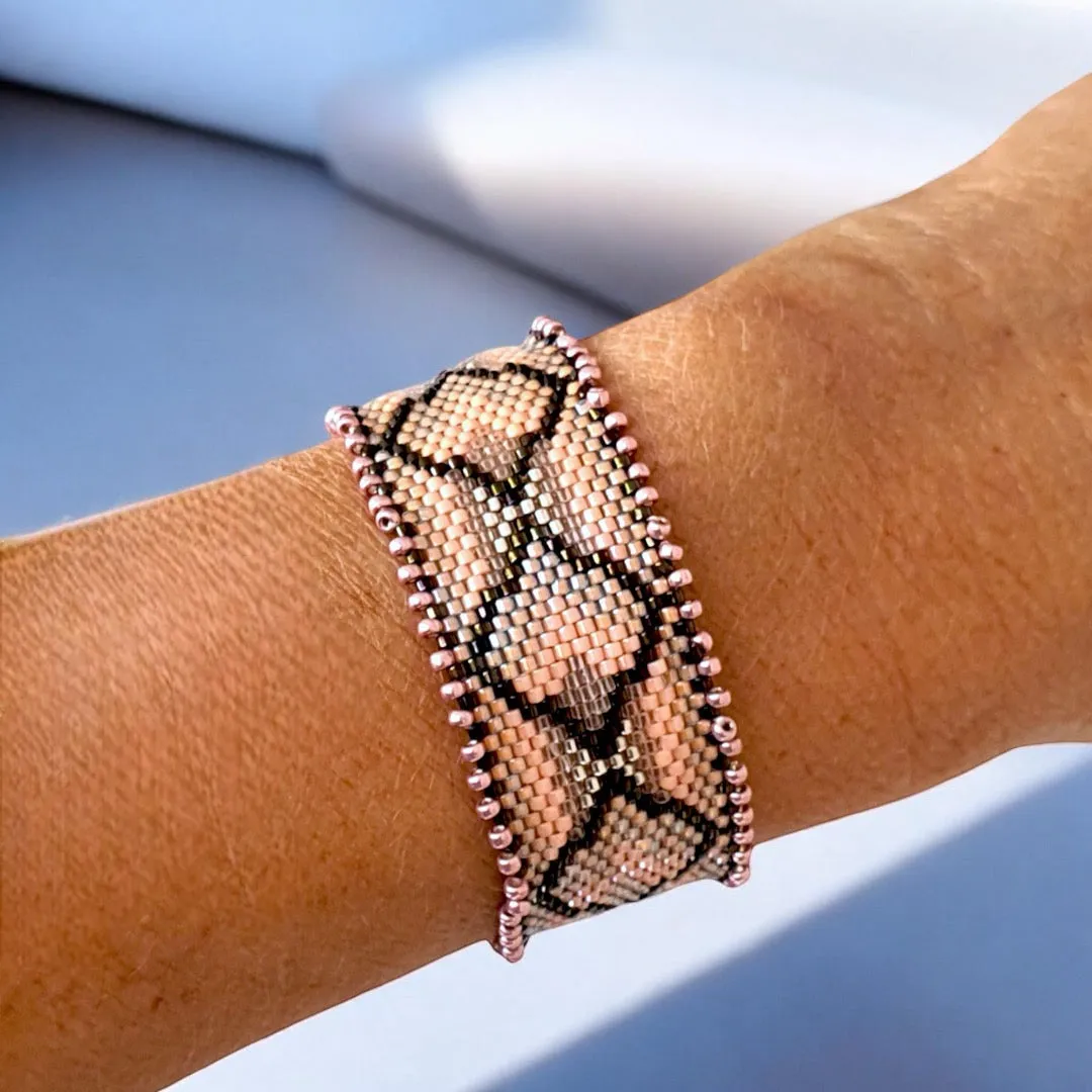 Pattern - Bracelet PINK SNAKE