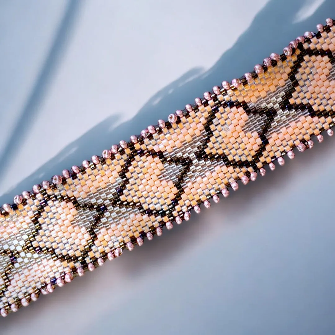Pattern - Bracelet PINK SNAKE