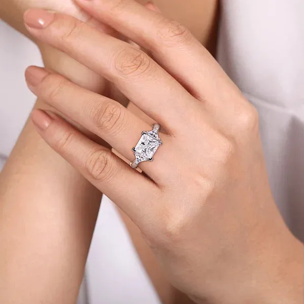 Princess Cut & Trillion Three Stone Engagement Ring Mounting