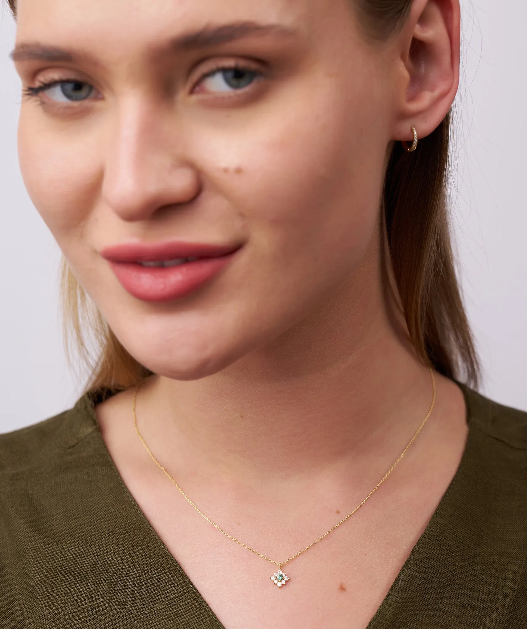 Serene Sparkle Vibrant Green Necklace
