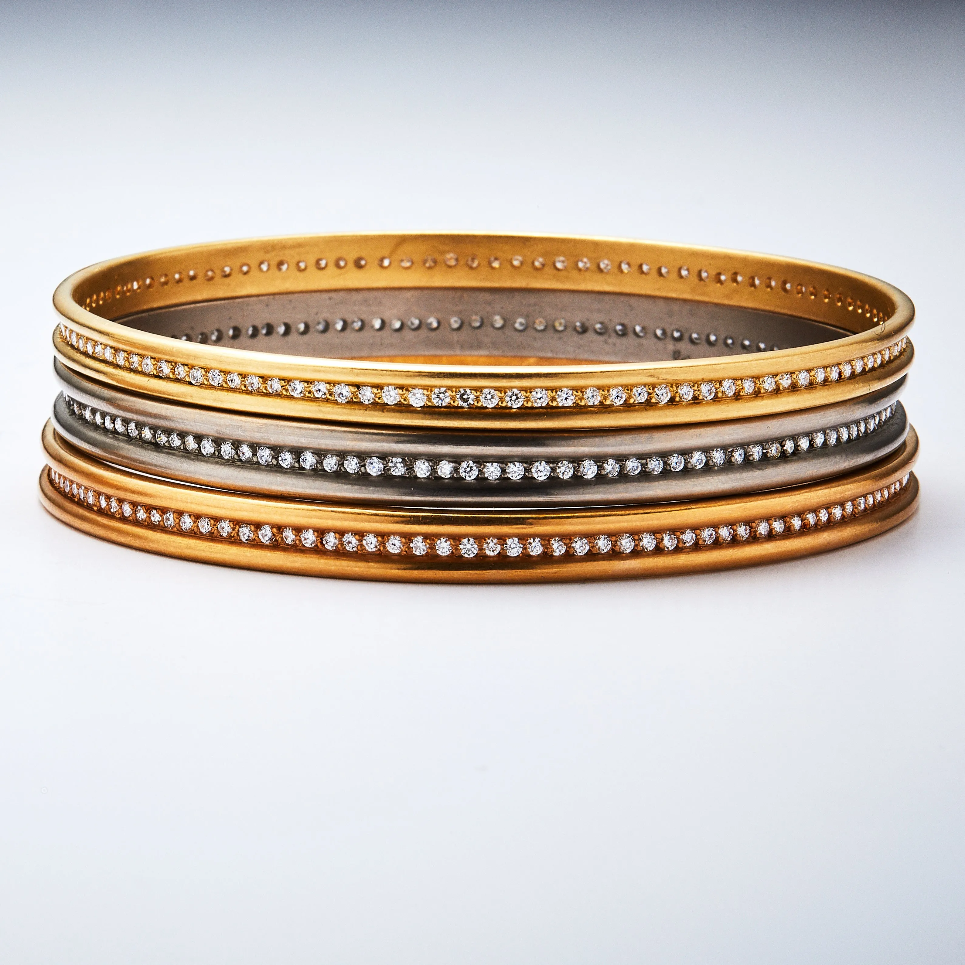 Shimmer Mini Bangle in 20K Peach Gold- 4.5mm